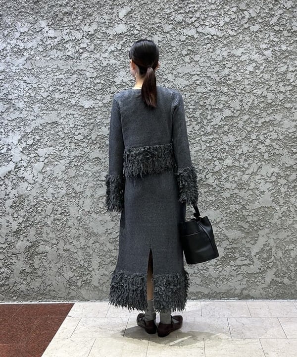 ササキさんの「BEAMS WOMEN｜RBS / フリンジ キリカエ クルーネック ニット」を使ったコーディネート