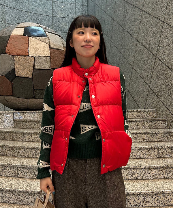 ばるたんさんの「BEAMS WOMEN｜リバーシブル ダウン ベスト」を使ったコーディネート