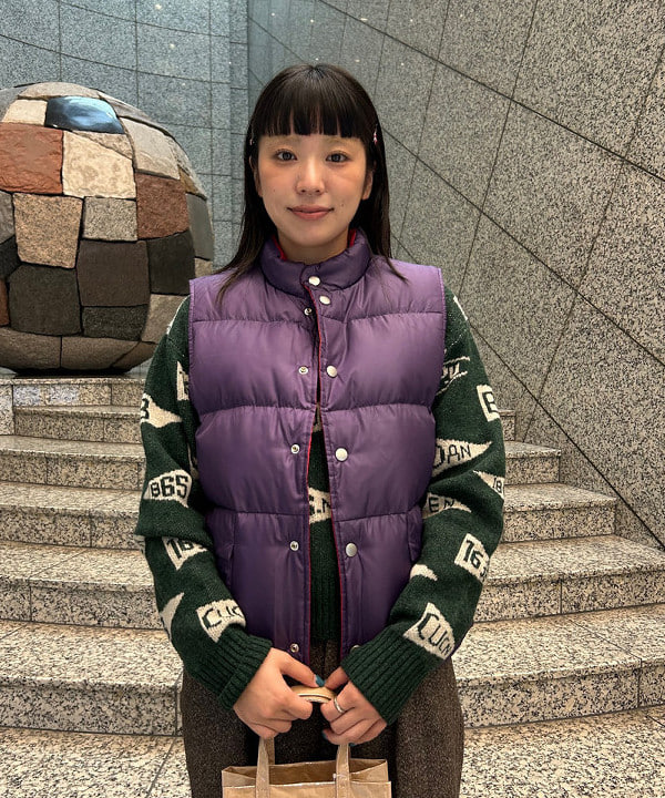 ばるたんさんの「BEAMS WOMEN｜リバーシブル ダウン ベスト」を使ったコーディネート