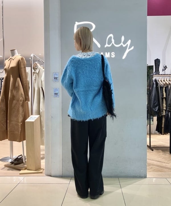 イトウミサキさんの「BEAMS WOMEN｜フリルベルト セット スウェットパンツ」を使ったコーディネート