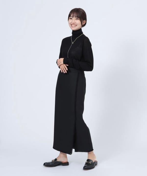 茂野 真楓さんの「BEAMS WOMEN｜AK+1 / 18ゲージ ハイネック プルオーバー」を使ったコーディネート