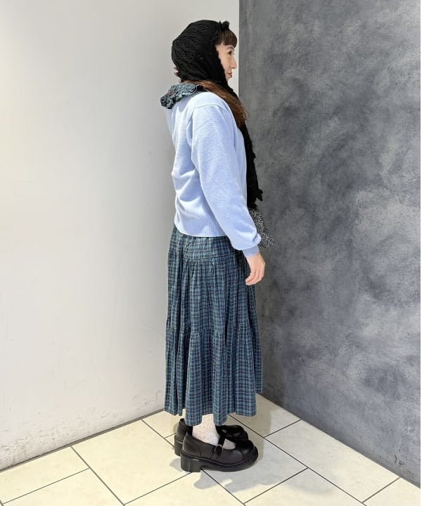 庭野 優紀さんの「BEAMS WOMEN｜DANTON / WOMEN'S LAMBSWOOL CREW NECK KNIT PULLOVER」を使ったコーディネート