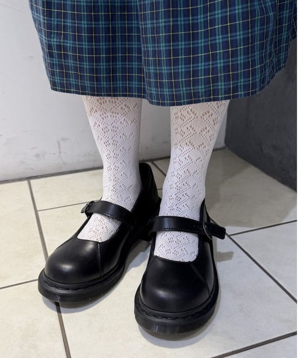 庭野 優紀さんの「BEAMS WOMEN｜DANTON / WOMEN'S LAMBSWOOL CREW NECK KNIT PULLOVER」を使ったコーディネート