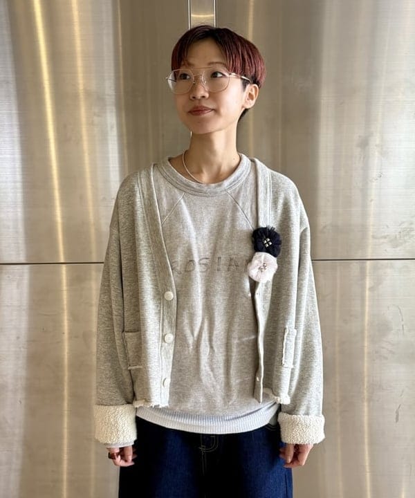 みりさんの「maturely / フラワー スタッズ コサージュ クリップ」を使ったコーディネート