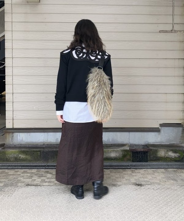 晶さんの「BEAMS WOMEN｜【別注】MIYAO / ニット カーディガン」を使ったコーディネート