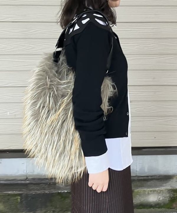 晶さんの「BEAMS WOMEN｜【別注】MIYAO / ニット カーディガン」を使ったコーディネート