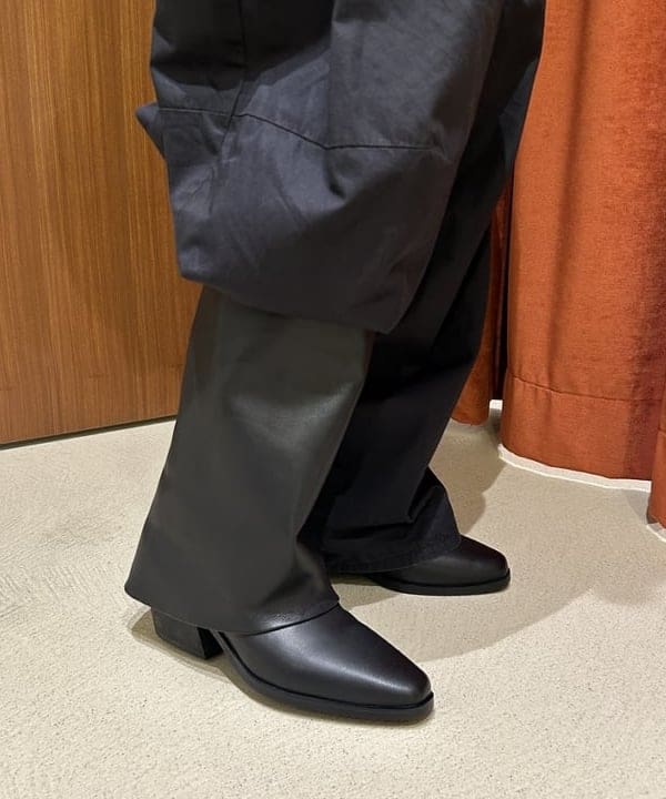 ayaneさんの「BEAMS WOMEN｜【別注】YanYan / June collared cardigan」を使ったコーディネート