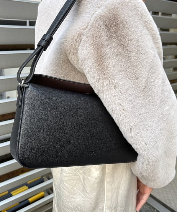 Kanaeさんの「BEAMS WOMEN｜＆MyuQ / UPIS ショルダーバッグ」を使ったコーディネート