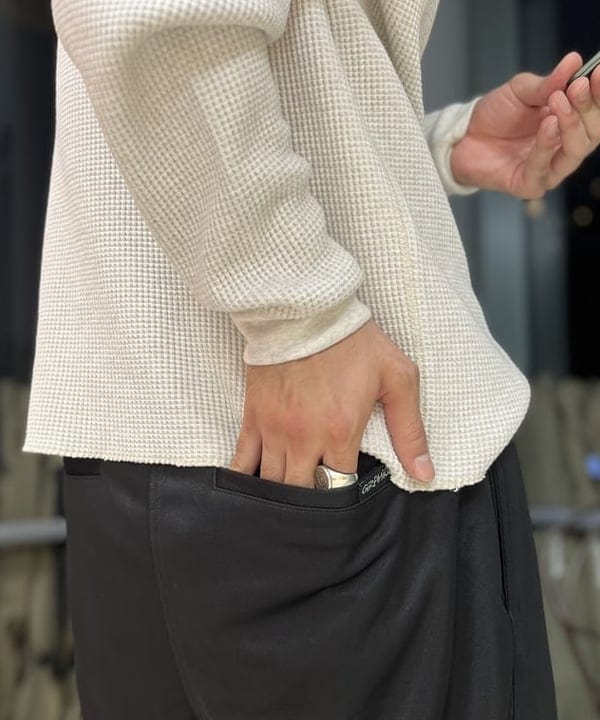 BAKU(東江 漠)さんの「BEAMS WOMEN｜ワイドフィット レザー ジップブルゾン」を使ったコーディネート