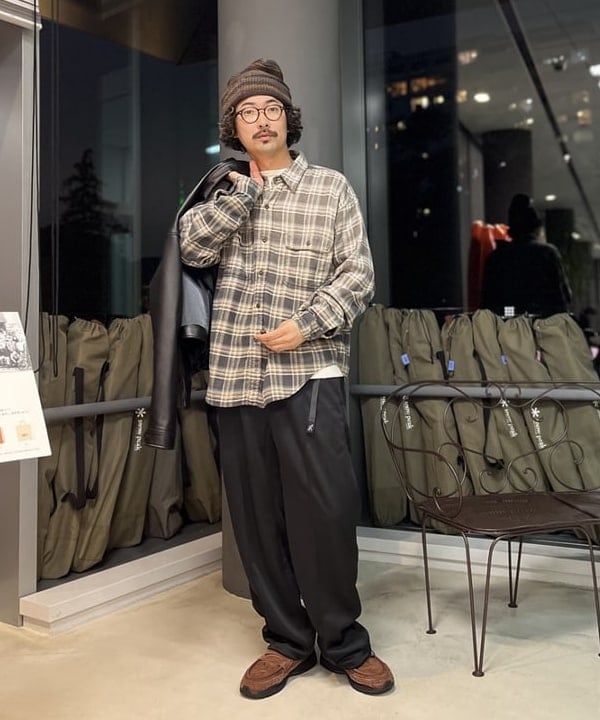 BAKU(東江 漠)さんの「BEAMS WOMEN｜ワイドフィット レザー ジップブルゾン」を使ったコーディネート