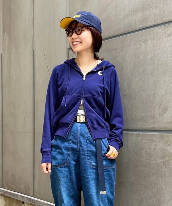 SHINAGAWAさんの「BEAMS WOMEN｜【別注】SCREEN STARS / フルジップ パーカー」を使ったコーディネート