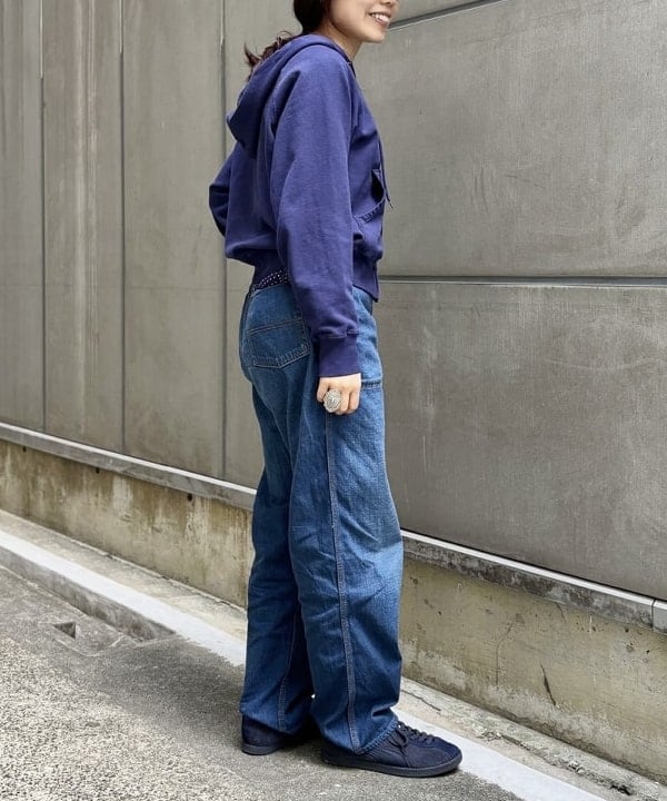 SHINAGAWAさんの「BEAMS WOMEN｜【別注】SCREEN STARS / フルジップ パーカー」を使ったコーディネート
