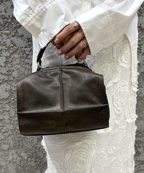 ササキさんの「BEAMS WOMEN｜ガーターベルト シャツ」を使ったコーディネート