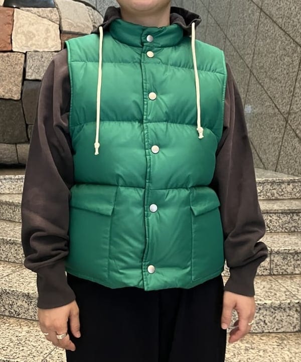 赤羽 花さんの「BEAMS WOMEN｜【別注】WAREHOUSE & CO. / セコハン 後付け フーディー」を使ったコーディネート