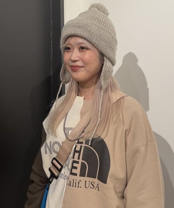 ando naoさんの「BEAMS WOMEN｜2トーン ショルダーバッグ」を使ったコーディネート
