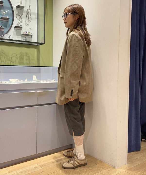 大木さんの「BEAMS WOMEN｜チェック オーバー ジャケット」を使ったコーディネート