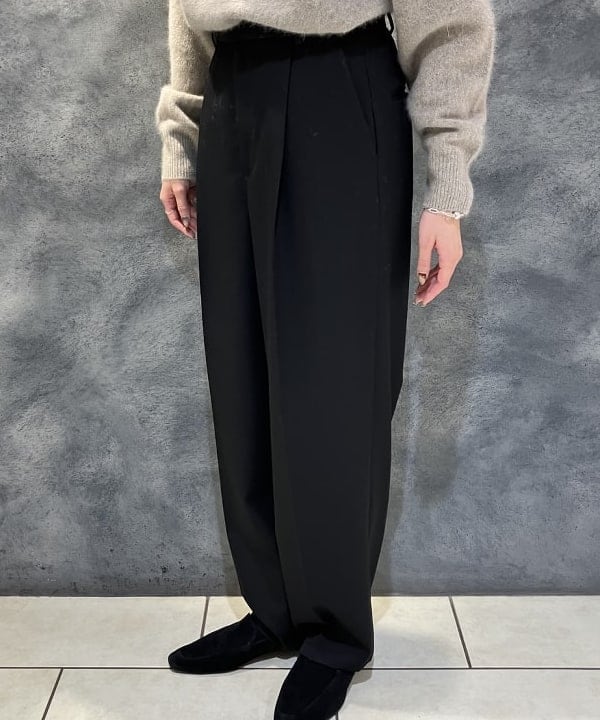 nodokaさんの「BEAMS WOMEN｜ヤク フォックス ロングスリーブ プルオーバーニット」を使ったコーディネート