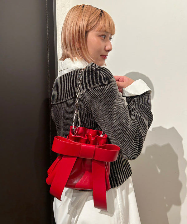 佐藤 亜美さんの「BEAMS WOMEN｜モールフェード ジップ カーディガン」を使ったコーディネート