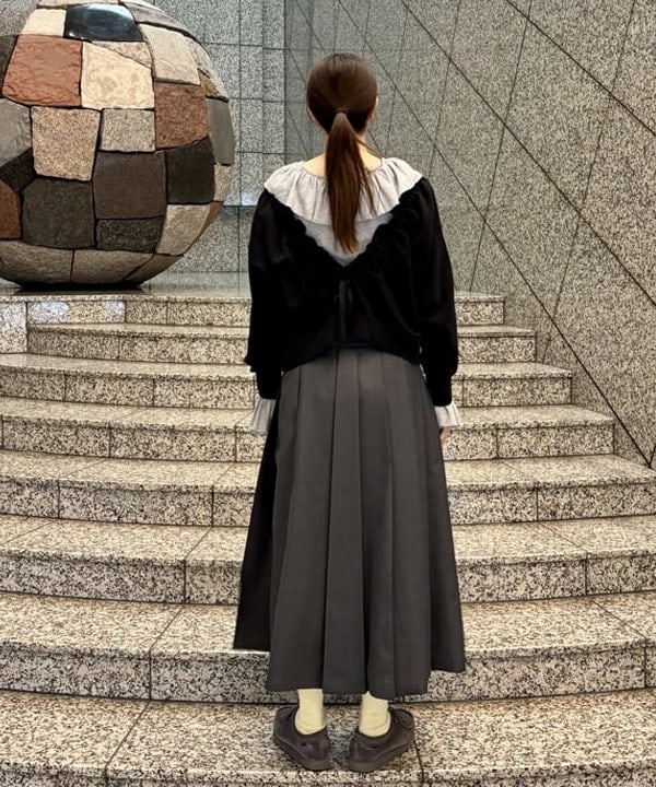 はやしあかねさんの「BEAMS WOMEN｜アシンメトリー プリーツスカート」を使ったコーディネート