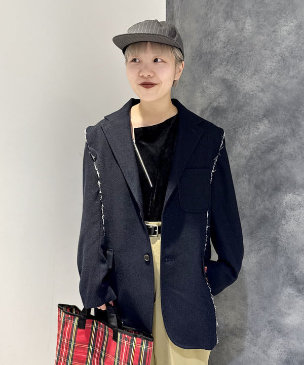 yokoyama shionさんの「BEAMS WOMEN｜リサイクルウール カットオフ ジャケット」を使ったコーディネート