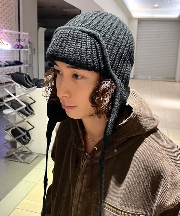 Kellyさんの「BEAMS WOMEN｜ワイドショートフィット フェード コーデュロイ フーデットブルゾン」を使ったコーディネート