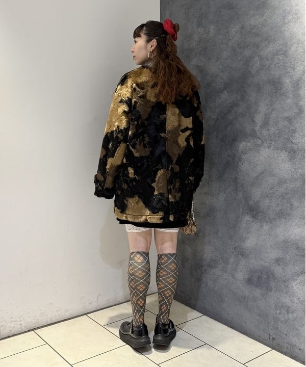 庭野 優紀さんの「BEAMS WOMEN｜RBS / フェイクファー ステンカラー コート」を使ったコーディネート