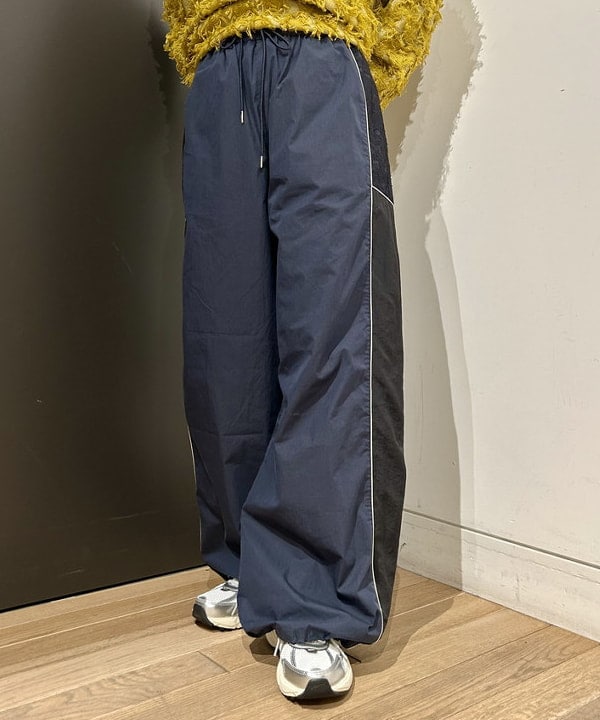 早川 萌子さんの「BEAMS WOMEN｜カット ジャカード フリンジ クルーネック ニット」を使ったコーディネート