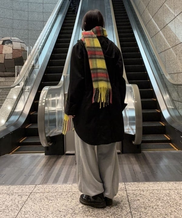 amiriさんの「BEAMS WOMEN｜チェック マフラー」を使ったコーディネート