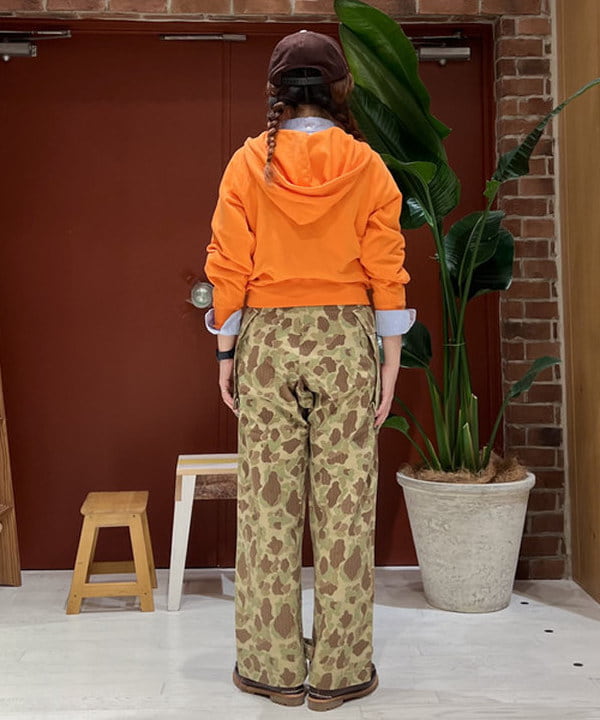 エノモト アミさんの「BEAMS WOMEN｜【別注】SCREEN STARS / フルジップ パーカー」を使ったコーディネート