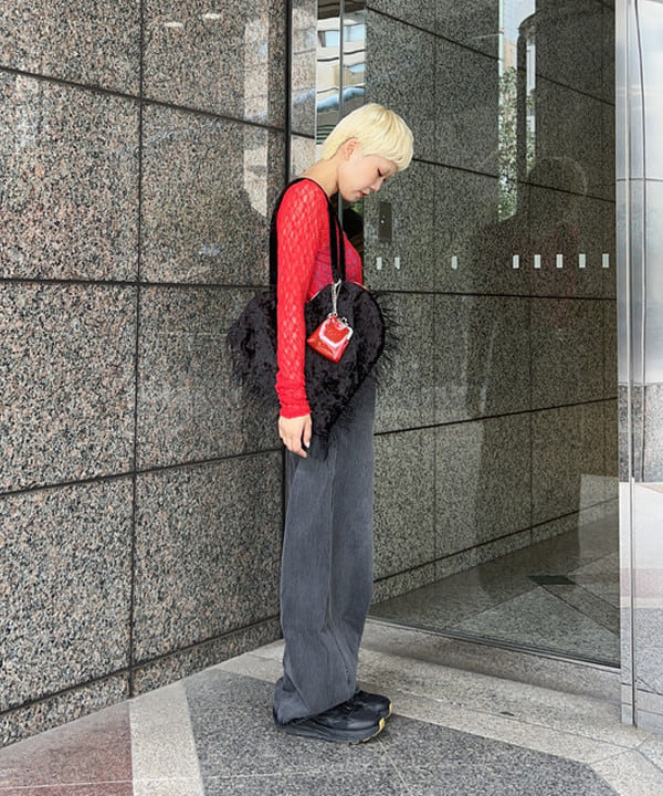 あさひさんの「BEAMS WOMEN｜HEY! Mrs ROSE / アルミニウム ハート トート」を使ったコーディネート