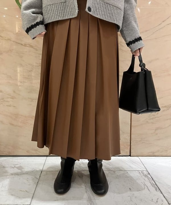 茂野 真楓さんの「BEAMS WOMEN｜3G ウール ジャケット カーディガン」を使ったコーディネート