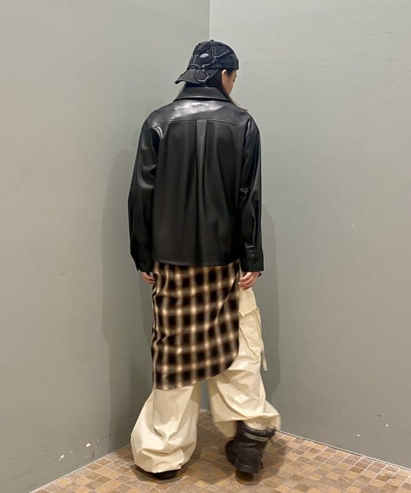 はるひむさんの「BEAMS WOMEN｜フェイクレザー シャツジャケット」を使ったコーディネート