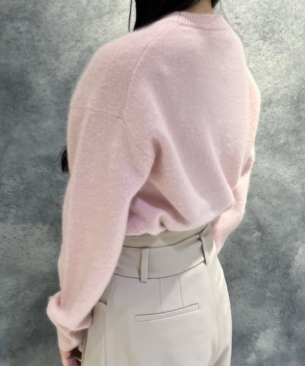 OSUMIさんの「BEAMS WOMEN｜ヤク フォックス ロングスリーブ プルオーバーニット」を使ったコーディネート