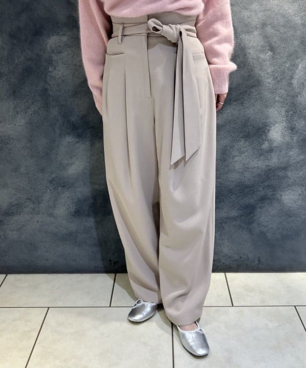 OSUMIさんの「BEAMS WOMEN｜ヤク フォックス ロングスリーブ プルオーバーニット」を使ったコーディネート