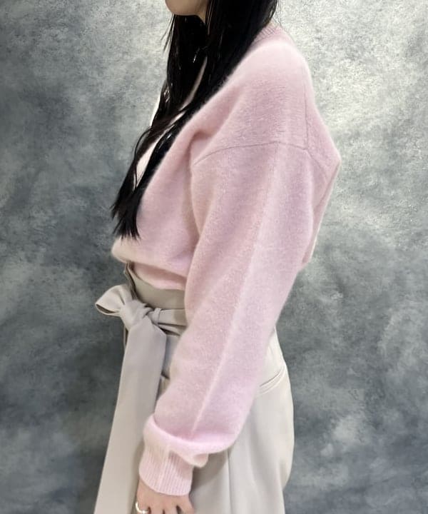 OSUMIさんの「BEAMS WOMEN｜ヤク フォックス ロングスリーブ プルオーバーニット」を使ったコーディネート