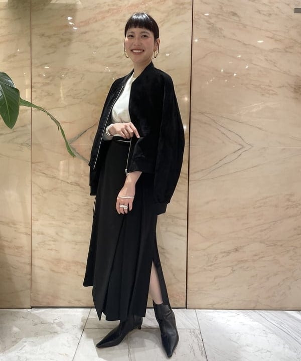 Ichika Hondaさんの「BEAMS WOMEN｜LVIR / スエード ブルゾン」を使ったコーディネート