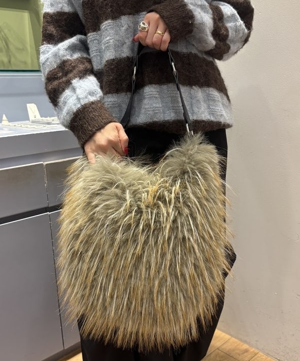 ちりこさんの「BEAMS WOMEN｜ワイド ボーダー ポロ ニット」を使ったコーディネート