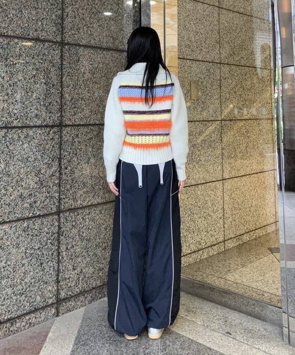 加歩さんの「BEAMS WOMEN｜【別注】BOUSSOLE / ボーダージップ ニット カーディガン」を使ったコーディネート