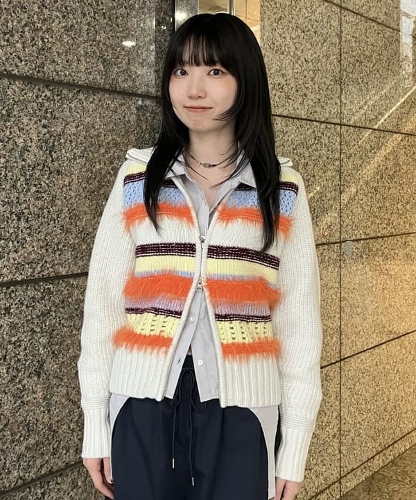 加歩さんの「BEAMS WOMEN｜【別注】BOUSSOLE / ボーダージップ ニット カーディガン」を使ったコーディネート