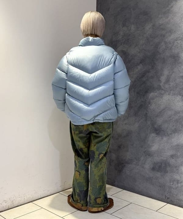 yokoyama shionさんの「BEAMS WOMEN｜【別注】SIERRA DESIGNS / 2WAY ショート ダウン 25FW」を使ったコーディネート