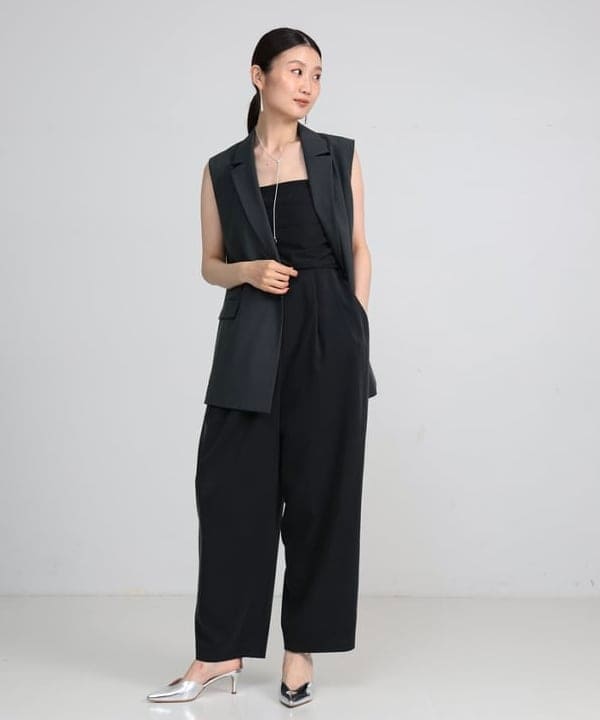 隈元 楓さんの「BEAMS WOMEN｜トロピカル 2ボタン ジレ」を使ったコーディネート