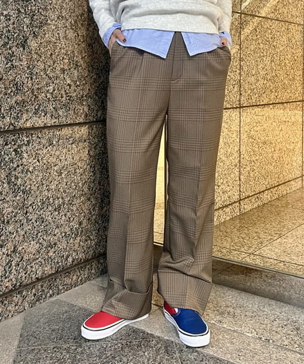 小原 もこさんの「BEAMS WOMEN｜ペナント ニット プルオーバー」を使ったコーディネート