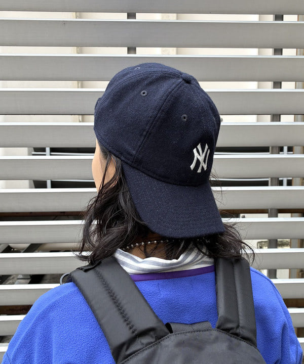 オカモト ミサキさんの「BEAMS WOMEN｜【別注】NEW ERA / メルトン 940 MLB キャップ」を使ったコーディネート