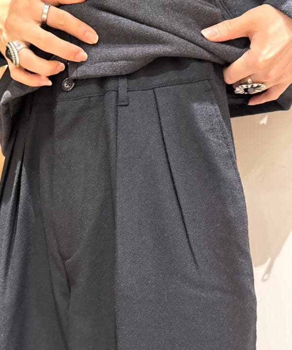 配島 孝明さんの「BEAMS WOMEN｜リラックスフィット フリースメルトン シングル ライダースジャケット」を使ったコーディネート