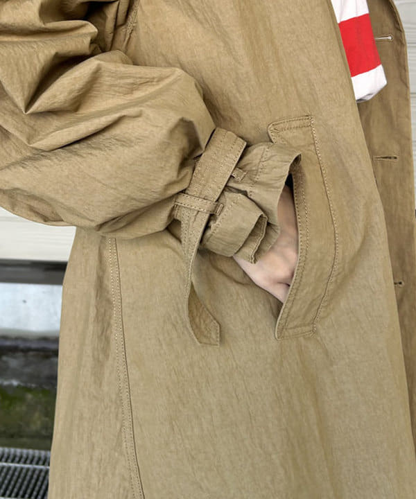 MATSUMOTO AMIさんの「BEAMS WOMEN｜コットン ナイロン ミリタリー ステンカラー コート」を使ったコーディネート