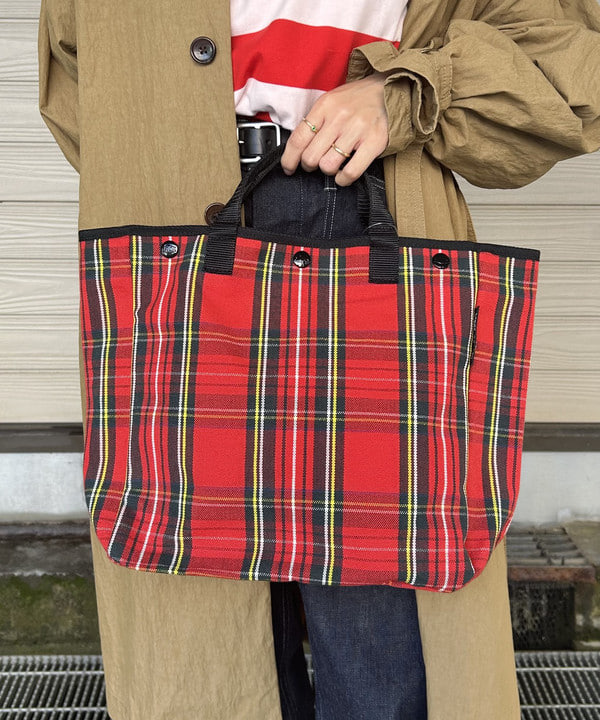 MATSUMOTO AMIさんの「BEAMS WOMEN｜コットン ナイロン ミリタリー ステンカラー コート」を使ったコーディネート