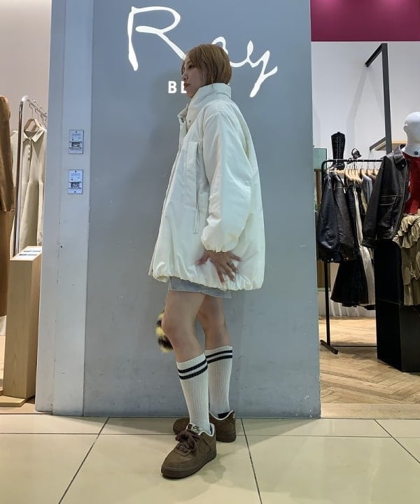 れいなさんの「BEAMS WOMEN｜シャギー ボーダー ニット バッグ」を使ったコーディネート