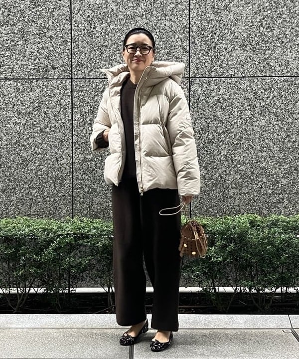 タイトなだけじゃない、TATRASの魅力。リラックスシルエットで叶える、優雅な休日スタイル