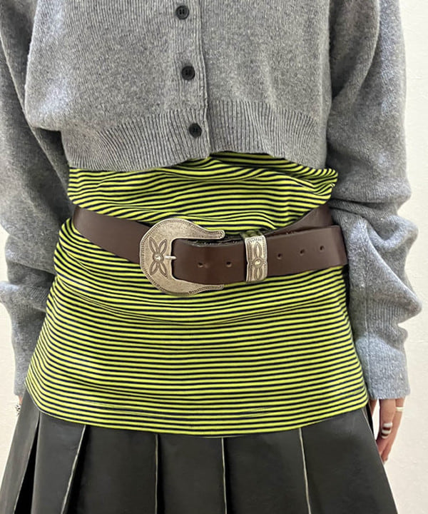 まゆちゃんさんの「BEAMS WOMEN｜クロップド クルーネック カーディガン」を使ったコーディネート