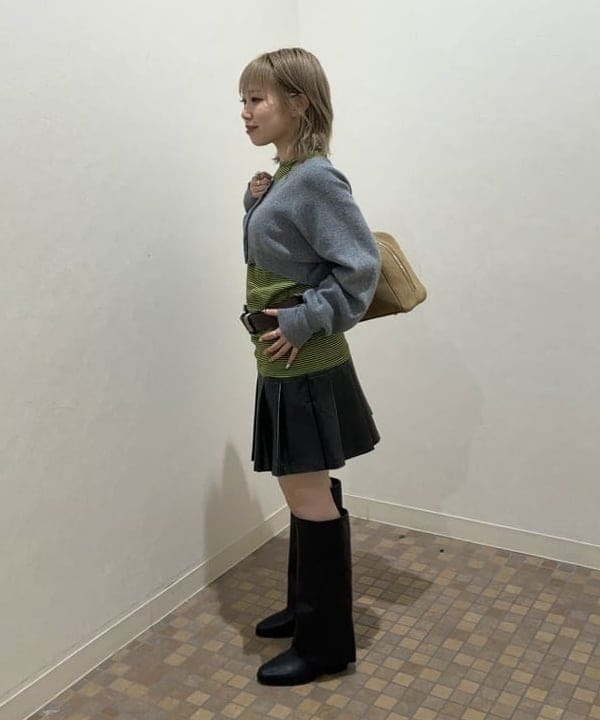 まゆちゃんさんの「BEAMS WOMEN｜クロップド クルーネック カーディガン」を使ったコーディネート